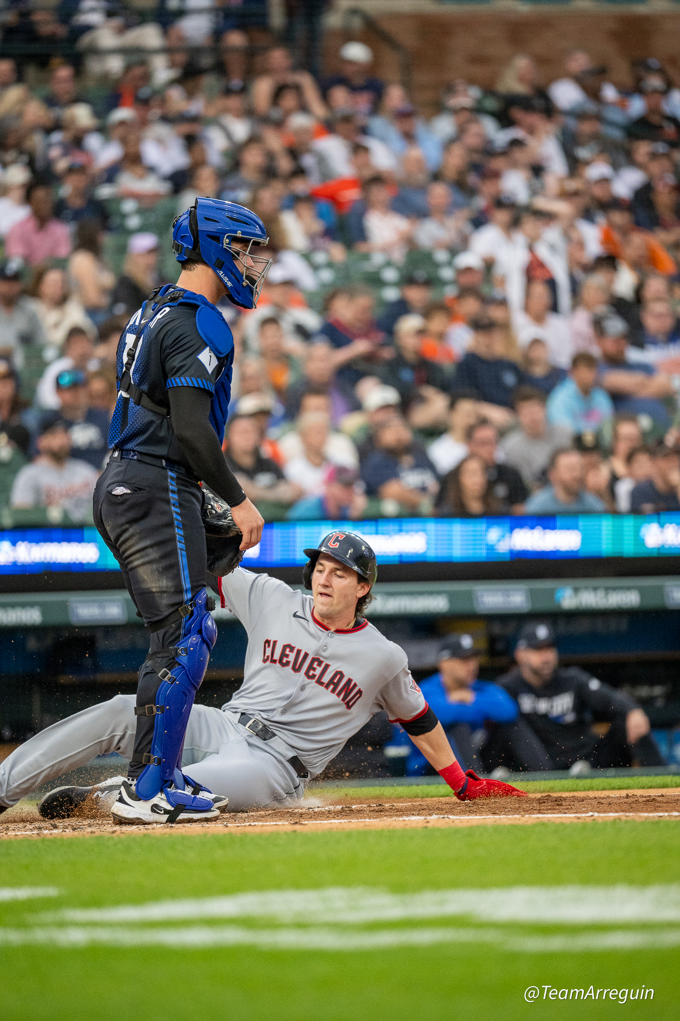 Guardians Break Open Tight Game, Hand Tigers 8-2 Loss at Comerica